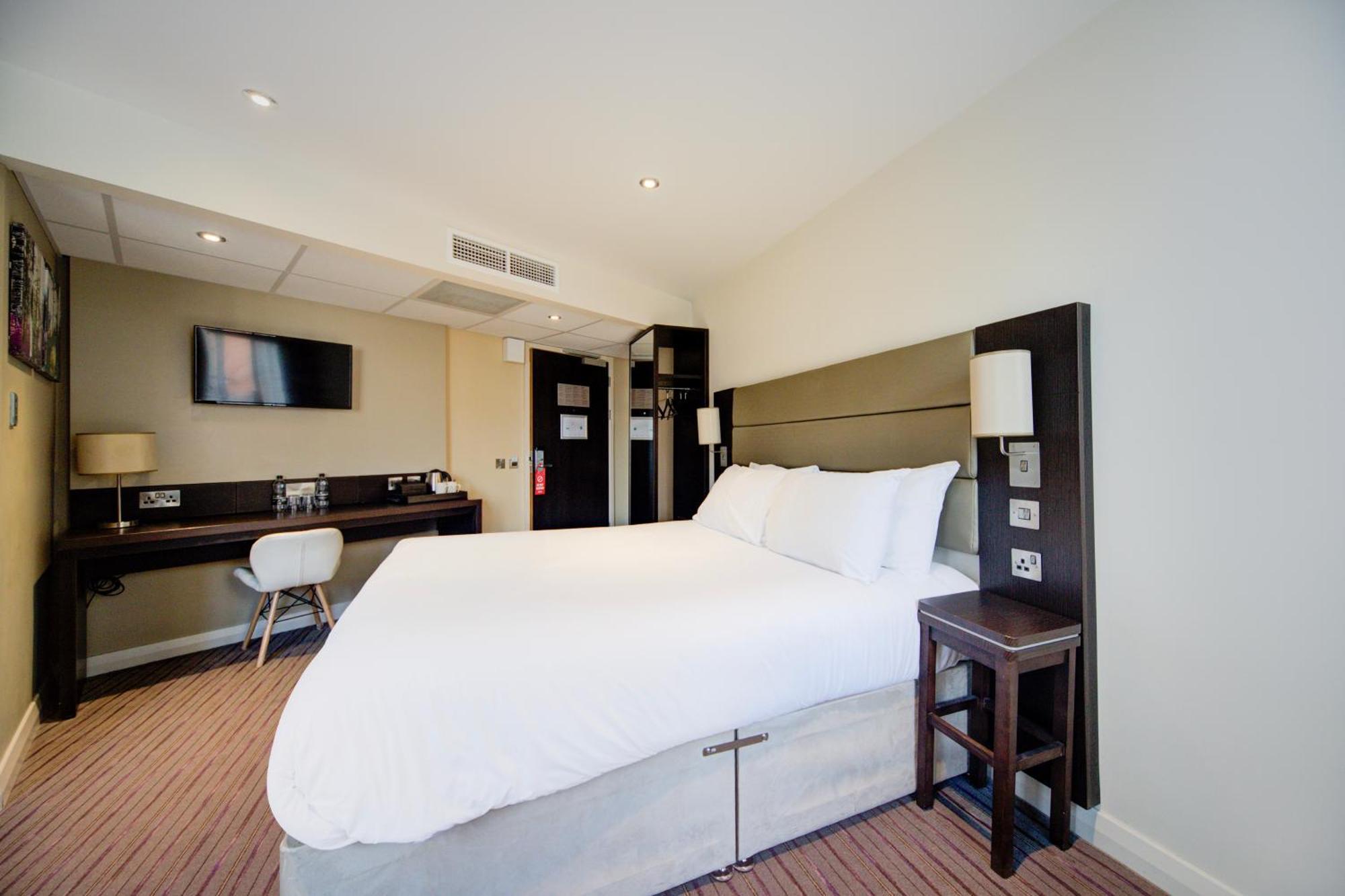 Belvilla Newport City Centre Hotel - Lifestyle ภายนอก รูปภาพ